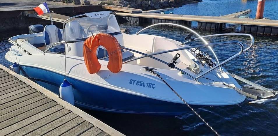 QUICKSILVER 635 COMMANDER
